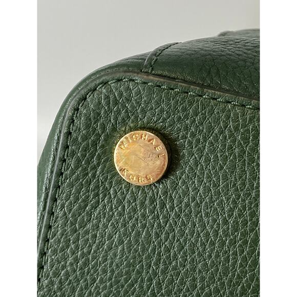 MICHAEL KORS LARGE GREEN PEBBLED LEATHER SHOULDER BAG - Picture 7 of 16